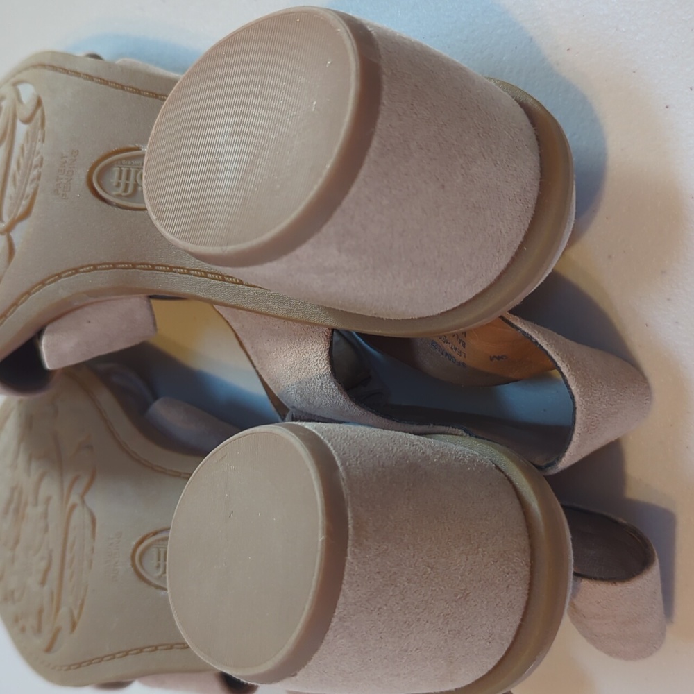 Sofft, Coryn, Taupe Suede Sandals. Size 9 - Picture 7 of 11